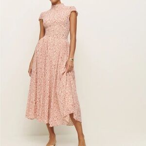 Reformation Maven Dress in Corrine size 4 NWT